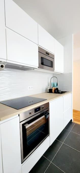 New & Serene 1-Bedroom Apart Near #Ladefenseparis #Parking&Fibre Suresnes Eksteriør billede