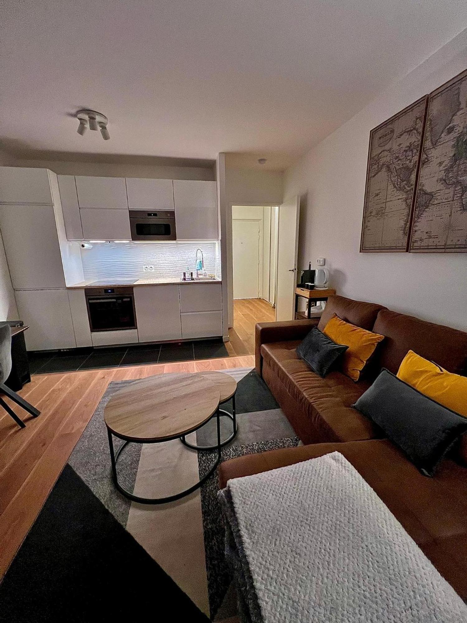 New & Serene 1-Bedroom Apart Near #Ladefenseparis #Parking&Fibre Suresnes Eksteriør billede